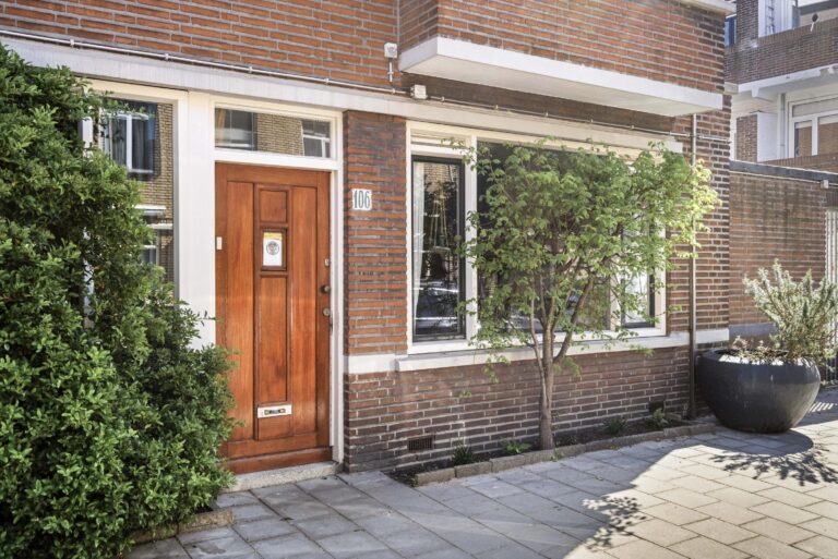 Den Helderstraat 106, 'S-GRAVENHAGE