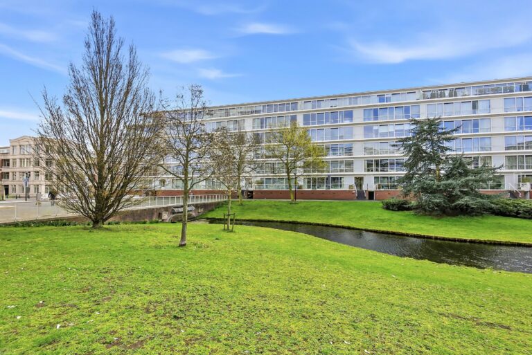 Burgemeester De Monchyplein 54, 'S-GRAVENHAGE