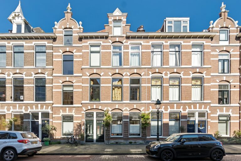 Columbusstraat 121, 'S-GRAVENHAGE