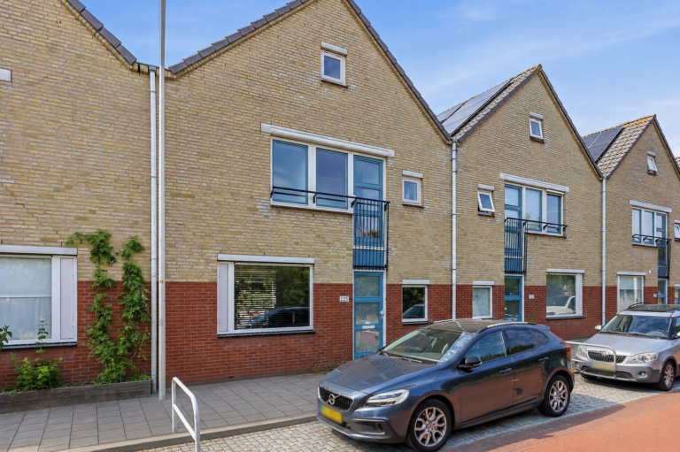 Laakweg 225, 'S-GRAVENHAGE