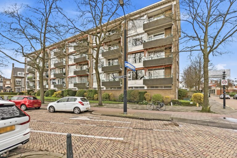 Ruysdaelplein 13, RIJSWIJK