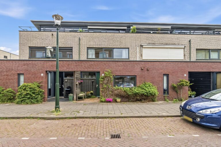 Van Drieststraat 8, 'S-GRAVENHAGE